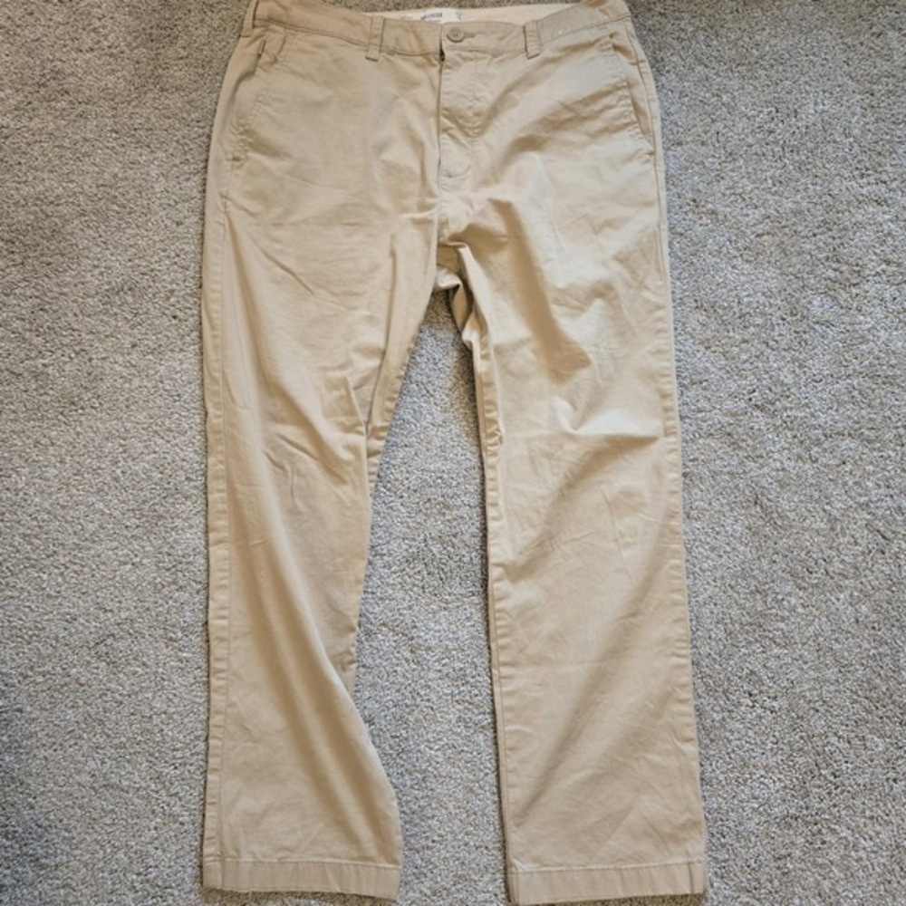 Hollister Khaki Slim Straight Mens Pants Skinny Chino 34 X‎ 30 EUC